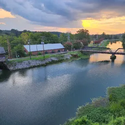 Columbia Canal and Riverfront Park - Columbia