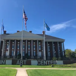 Redlin Art Center - Watertown