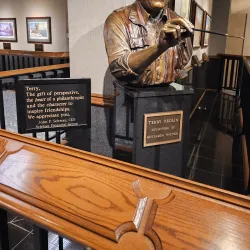 Redlin Art Center - Watertown