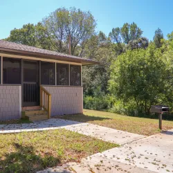 Dale Hollow Lake State Resort Park - Byrdstown