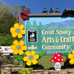 Gatlinburg Arts and Crafts Community - Gatlinburg