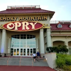Smoky Mountain Opry - Pigeon Forge