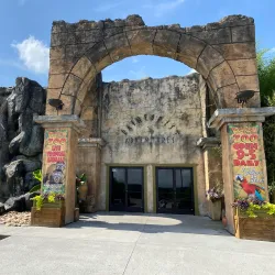 Rainforest Adventures Discovery Zoo - Sevierville