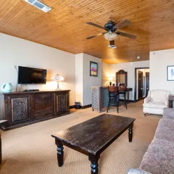 The Holland Hotel - Alpine