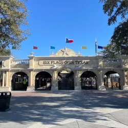 Six Flags Over Texas - Arlington