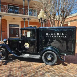 Blue Bell Creamery Gift Shop - Brenham