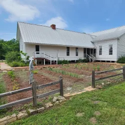 East Texas Arboretum and Botanical Society - Como