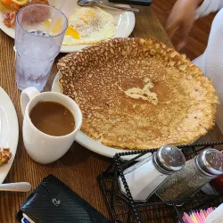 Old German Bakery & Restaurant - Fredericksburg