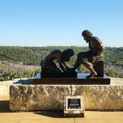 The Coming King Sculpture Prayer Garden - Kerrville