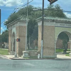 Bruni Plaza - Laredo