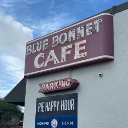 Blue Bonnet Cafe - Marble Falls