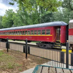 Palestine Depot and Visitor Center - Palestine