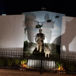 Eiffel Tower Park - Paris