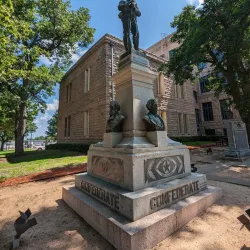 Lamar County Courthouse - Paris