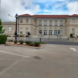 Lamar County Courthouse - Paris
