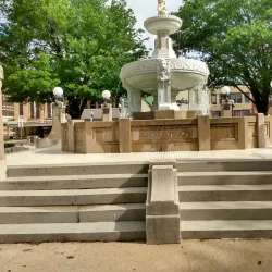 Lamar County Courthouse - Paris