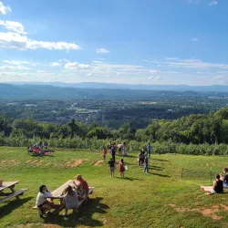 Carter Mountain Orchard - Charlottesville