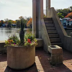 Lake Anne Plaza - Reston