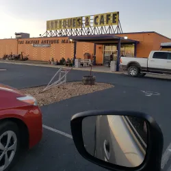 The Black Swan Antique Mall - Staunton