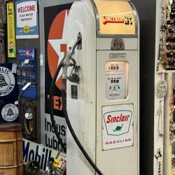 The Black Swan Antique Mall - Staunton