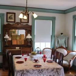 Historic Freeman Store and Museum - Vienna