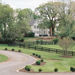 The Black Horse Tavern & Inn - Warrenton