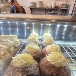 Lynden Dutch Bakery - Lynden