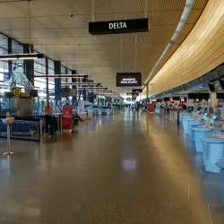 Seattle-Tacoma International Airport (SEA) - SeaTac
