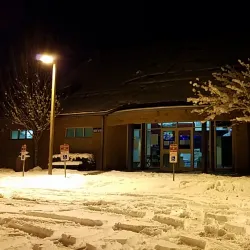 Shoreline Pool and Ice Center - Shoreline