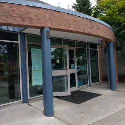 Shoreline Pool and Ice Center - Shoreline