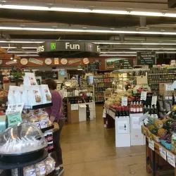 University Place Farmers Market - University Place