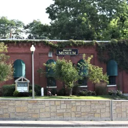 Geneva Lake Museum - Lake Geneva