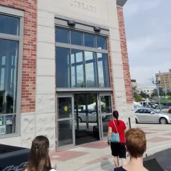 Manitowoc Public Library - Manitowoc