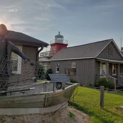 Two Rivers Harbor Lighthouse - Manitowoc