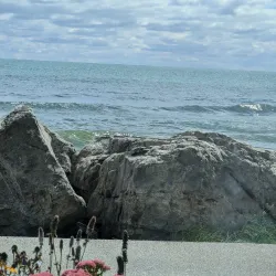 Two Rivers Harbor Lighthouse - Manitowoc