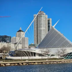 Milwaukee Art Museum - Milwaukee