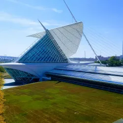 Milwaukee Art Museum - Milwaukee