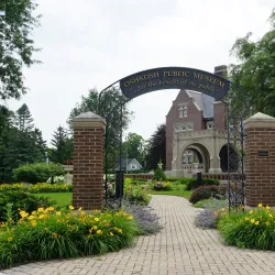 Oshkosh Public Museum - Oshkosh