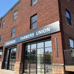 River Falls Farmers Market - River Falls