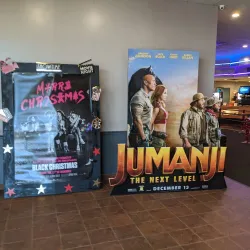 Saxon Drive-In Theatre - West Bend