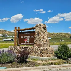 Wyoming State Line Monument - Evanston