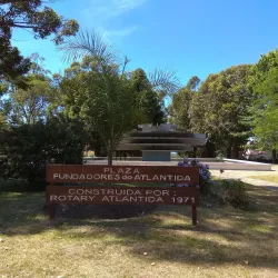 Plaza de los Fundadores - Atlantida