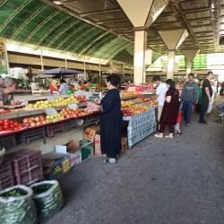Local Market - Olmaliq