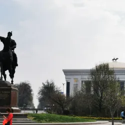 Amir Temur Square - Yangiyul