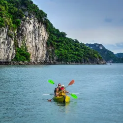 Bai Tu Long Bay - Ba Long Bay (Hạ Long Bay)