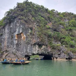 Cua Van Floating Village - Ba Long Bay (Hạ Long Bay)