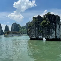 Dau Go Cave - Ba Long Bay (Hạ Long Bay)