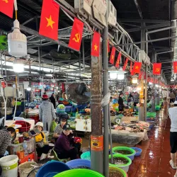 Hon Gai Market - Ba Long Bay (Hạ Long Bay)