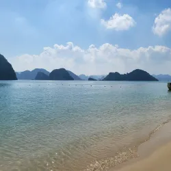 Luon Cave - Ba Long Bay (Hạ Long Bay)