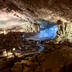 Sung Sot Cave (Surprise Cave) - Ba Long Bay (Hạ Long Bay)